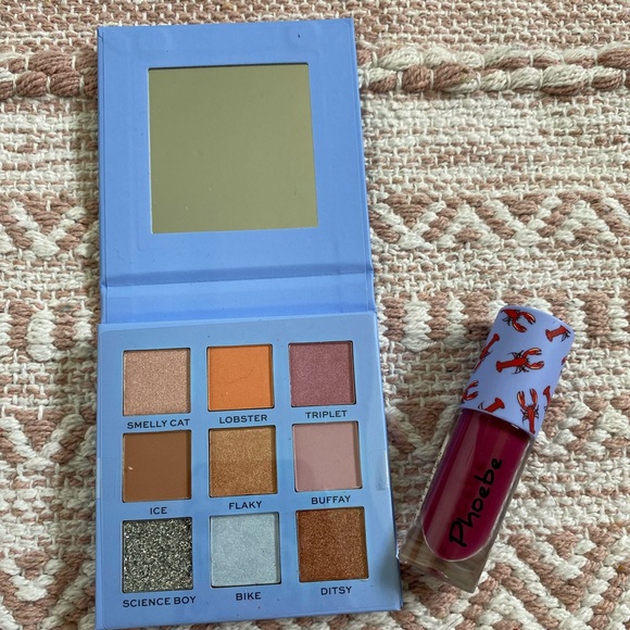 Friends X revolution (Phoebe) pallet and lip gloss - Picture 2 of 2